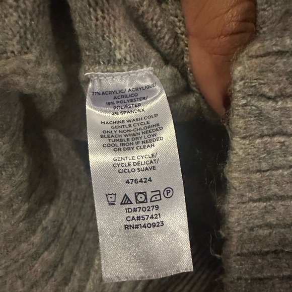 LOFT Outlet Gray Mock Neck Short Sleeve Sweater Size Medium - Picture 4 of 4